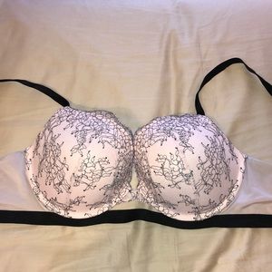 Sexy Victoria’s Secret push-up bra 💞